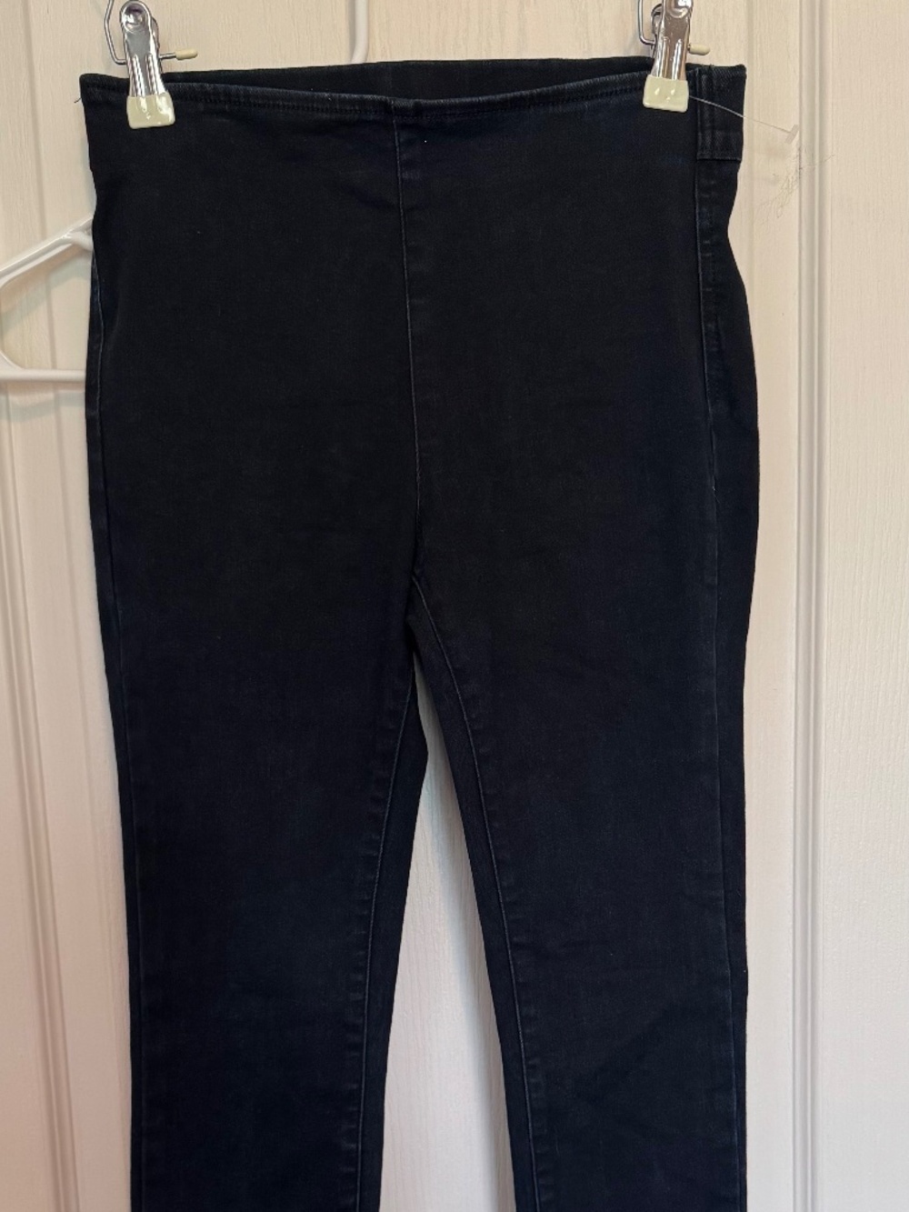 TWO by Vince Camuto Black Stretch Pull On Skinny Jeans Frayed Hem XS